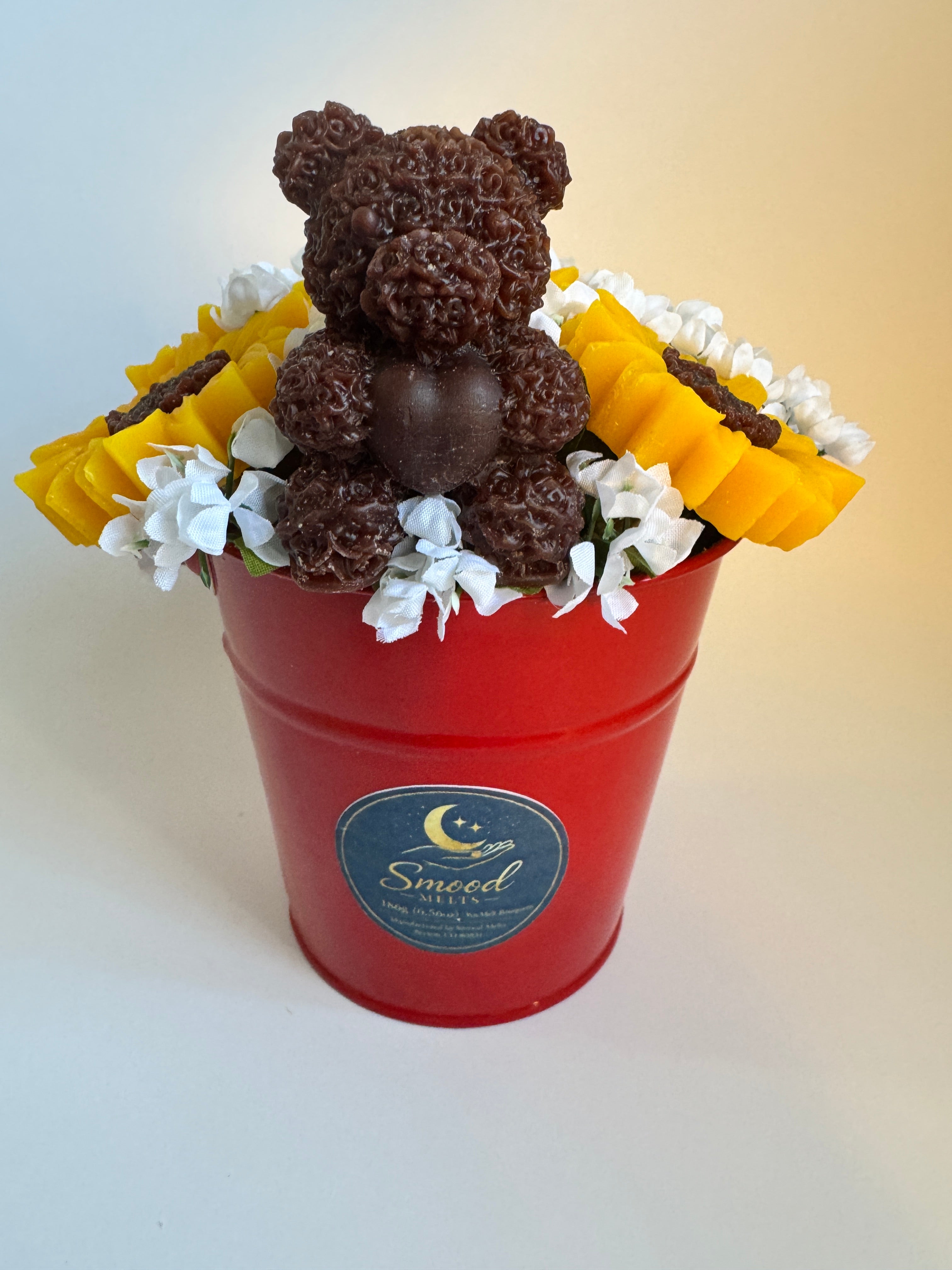 Sweet Embrace Bucket (Red)